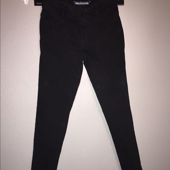 WildFlower Black Skinny Jeans 5 - Picture 1 of 3
